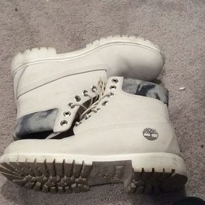 Timberland Ghots White Leather Boots Light Silver